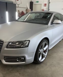Audi autoteippaus Mactac MM61